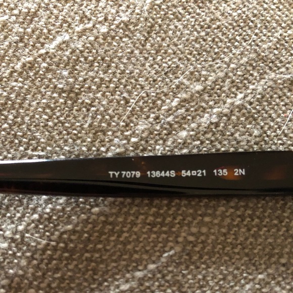 Tory Burch Sunglasses Round Turquoise EUC - Picture 11 of 11